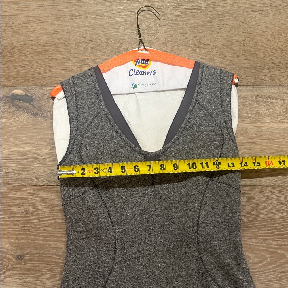 O'2nd Gray V-Neck Midi Dress - Picture 4 of 9